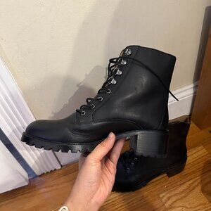 Madewell Julien Lace-Up Lugsole Boot in Leather (size 9H / 9.5)